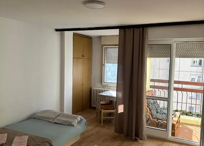 Stan Na Dan Liman Iv * Újvidék